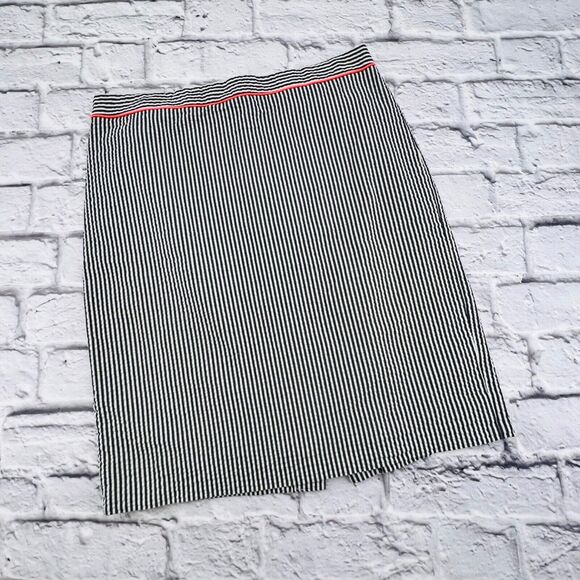 J. Crew Factory Seersucker The Pencil Skirt Grey White Striped Size 8 Lined - Picture 1 of 9